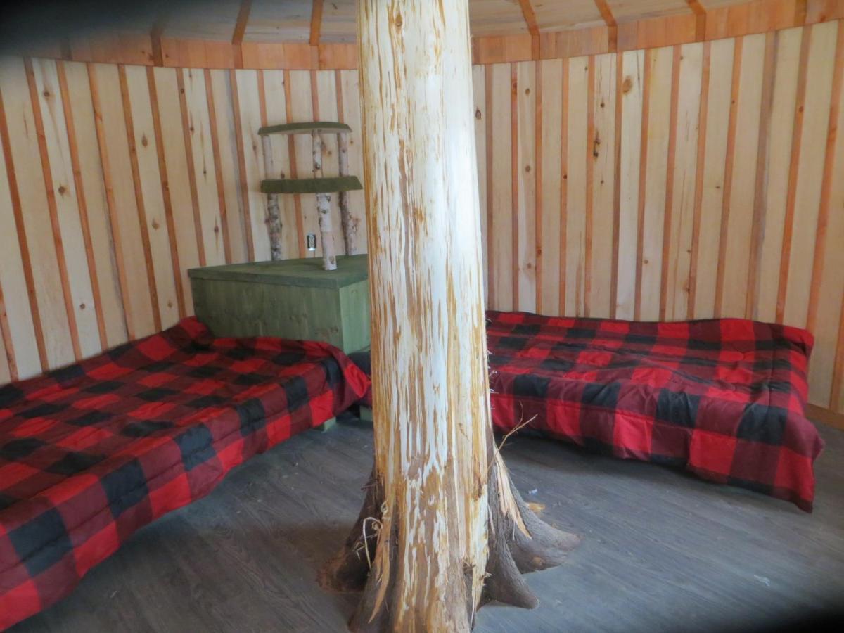 La Maison Sous Les Arbres Saint Roch de Mekinac Zewnętrze zdjęcie